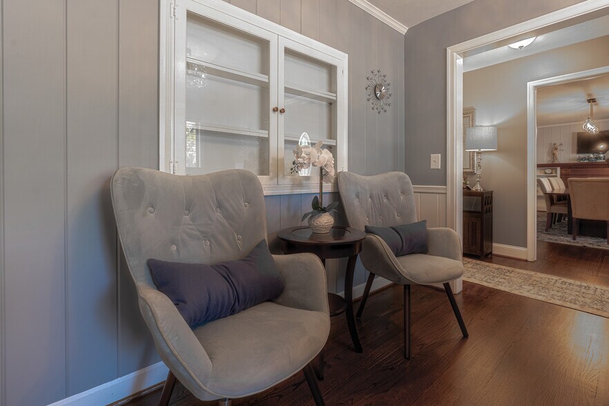 More Photos Of 3042 Brambleton Ave, Roanoke Office Residential For Sale