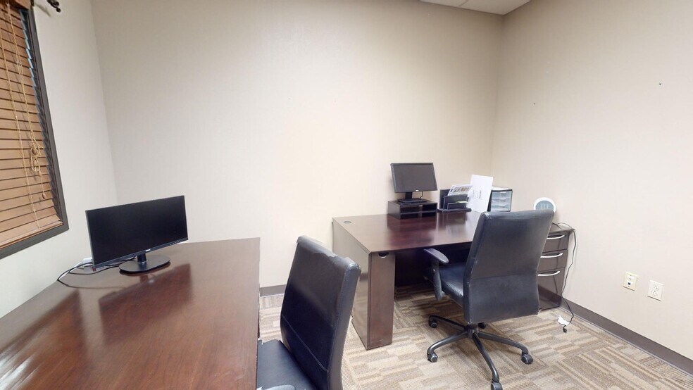 More Photos Of 16040 Park Valley Dr, Round Rock Medical For Lease