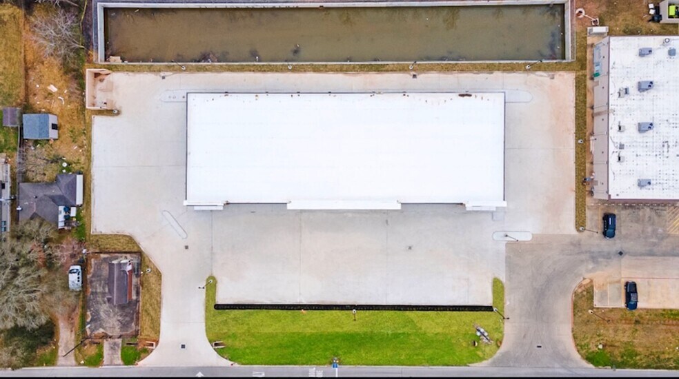 More Photos Of 1828 J Meyer Rd, Rosenberg General Retail For Lease