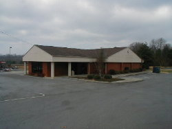 Primary Photo Of 3138 Maple Rd, Lindale Office For Lease