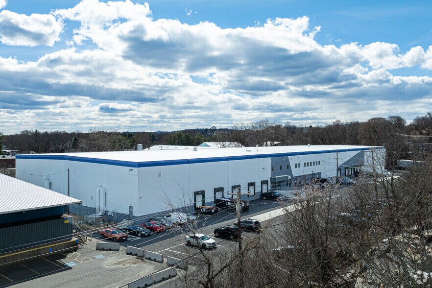 Primary Photo Of 76 Holton St, Woburn Warehouse For Lease