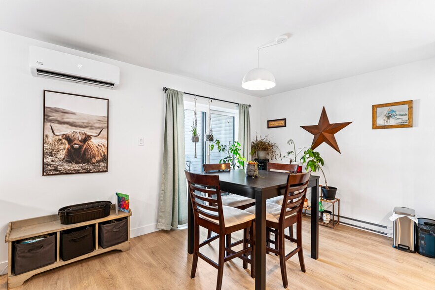 More Photos Of 365 Rue Adams E, Richmond Apartments For Sale