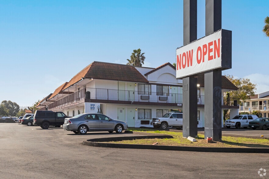 More Photos Of 190 E Calle Primera, San Diego Hotel For Sale