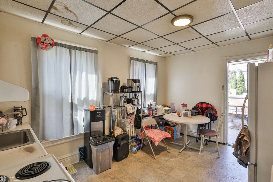 More Photos Of 220 S Madison St, Allentown Specialty For Sale