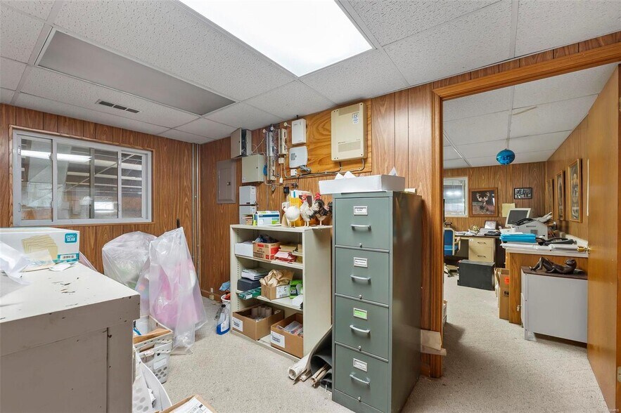 More Photos Of 1014 Linn St, Sikeston Freestanding For Sale