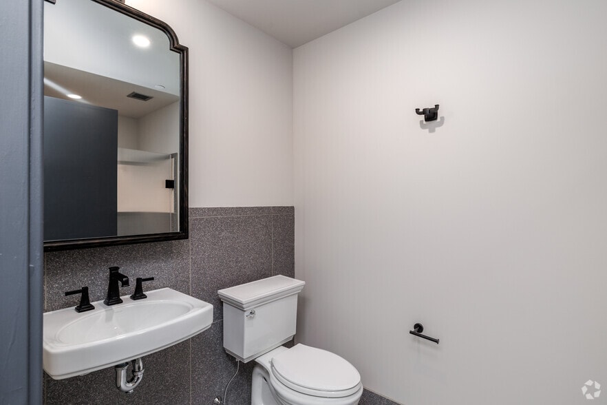 More Photos Of 401 E State St, Ithaca Apartments For Lease