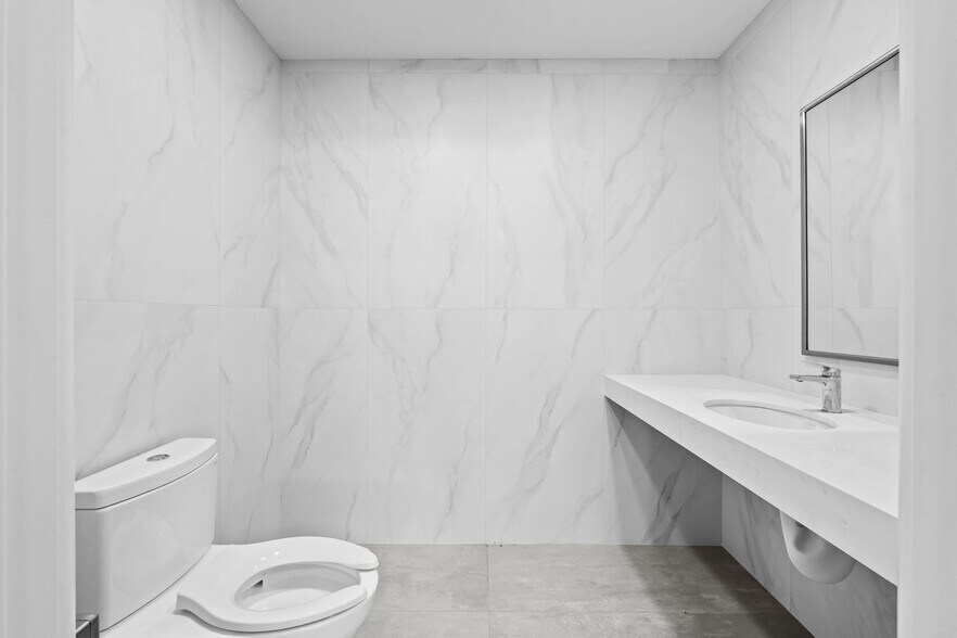 More Photos Of 8607 Venice Blvd, Los Angeles Loft Creative Space For Lease