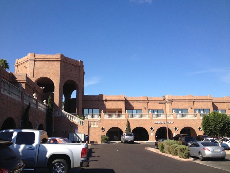 More Photos Of 8010 E McDowell Rd, Scottsdale Office For Lease