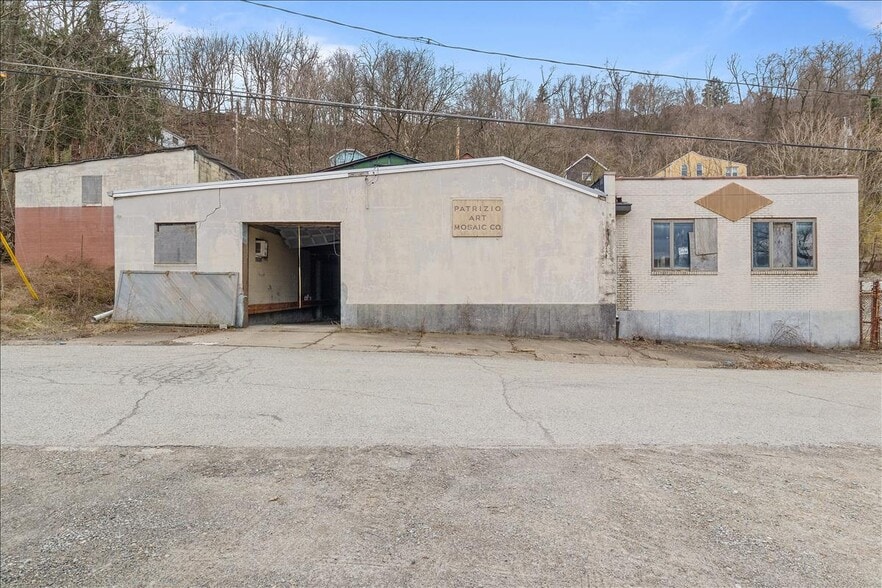More Photos Of 84 Dawn Ave, Pittsburgh Warehouse For Lease