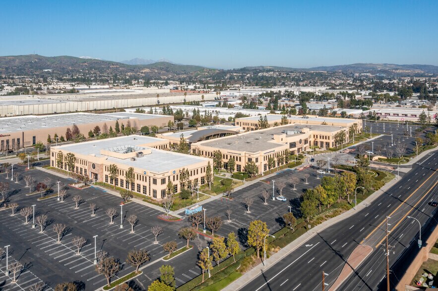 More Photos Of 915 W Imperial Hwy, Brea Unknown For Lease