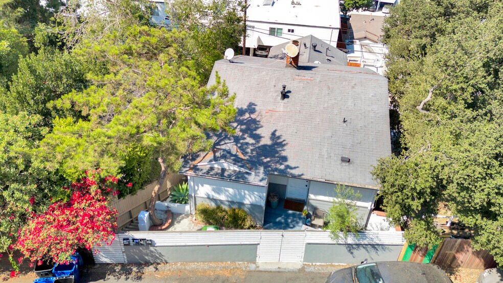 More Photos Of 3662 Fredonia Dr, Los Angeles Apartments For Sale