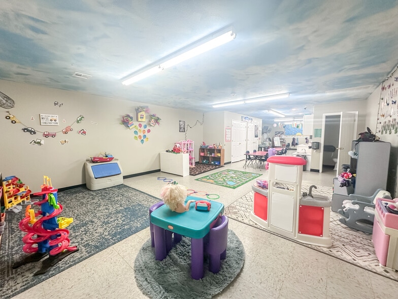More Photos Of 710 W Broadway St, Collinsville Daycare Center For Sale