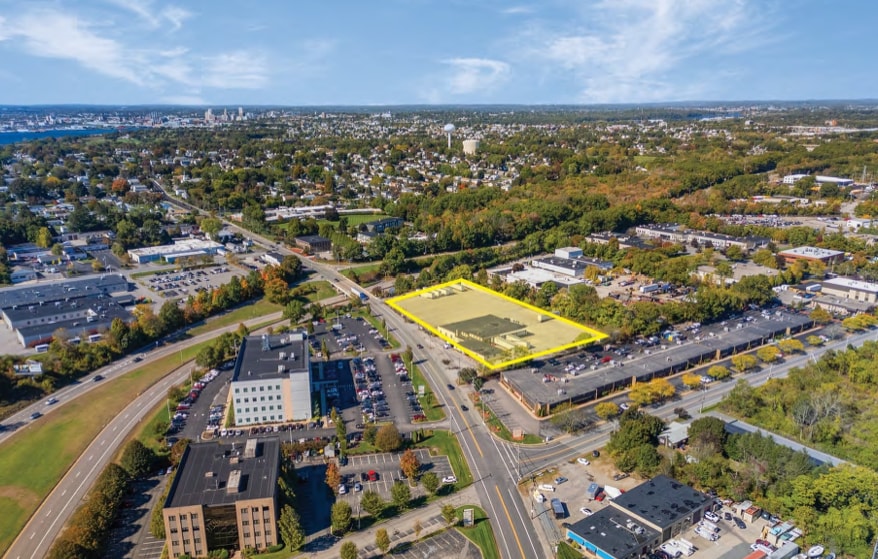 More Photos Of 370 Wampanoag Trl, Riverside Truck Terminal For Lease