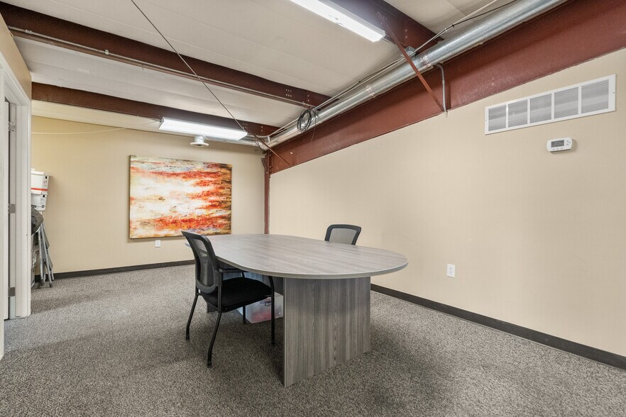 More Photos Of 607 N Gilbert St, Castle Rock Industrial For Sale