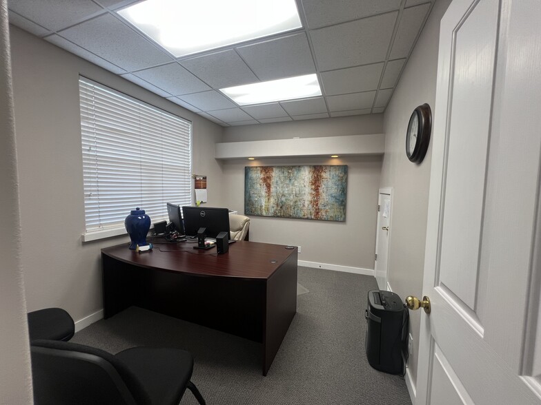 More Photos Of 6792-6796 S 1300 E, Salt Lake City Office For Lease