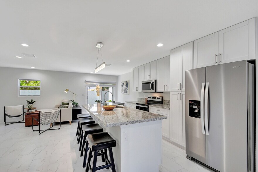 More Photos Of 3871 Patio Ct, Lake Worth Apartments For Sale