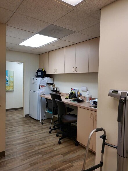 More Photos Of 5601 21st Ave W, Bradenton Office For Lease