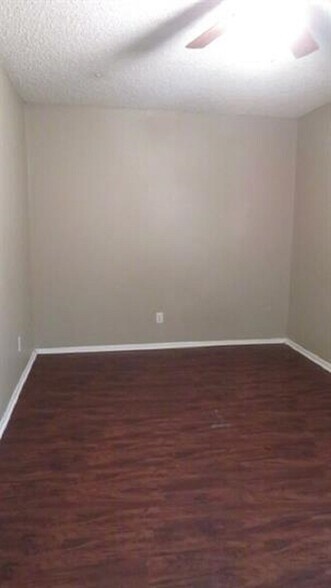More Photos Of 1301 Pine St, Texarkana Apartments For Sale