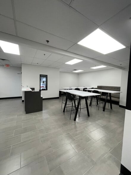 More Photos Of 223 NE Loop 820, Hurst Office For Sale