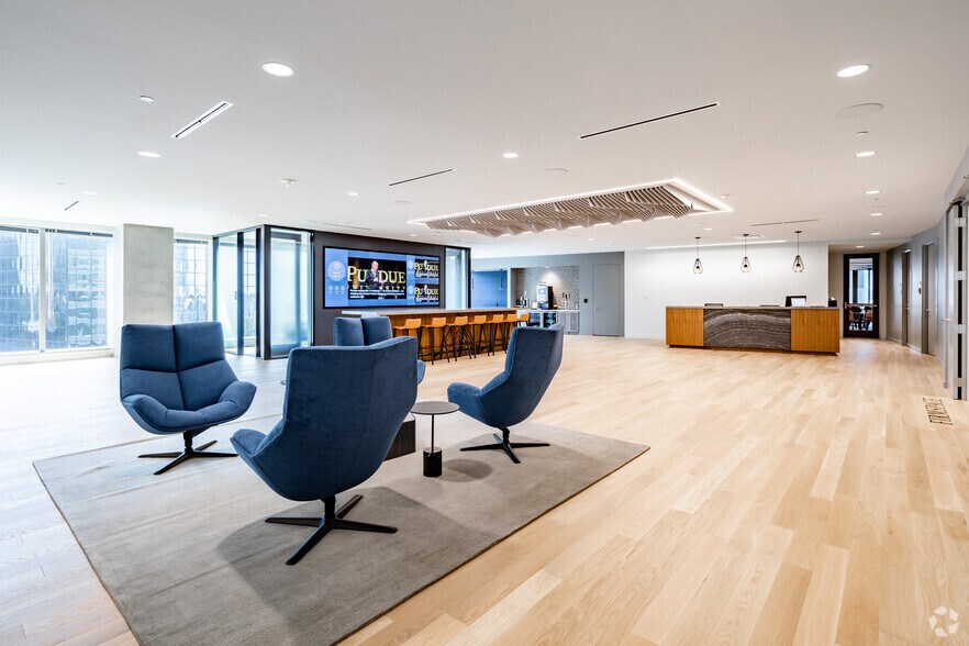 More Photos Of 3344 Peachtree Rd NE, Atlanta Office For Lease