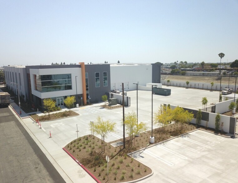 More Photos Of 2442 N American Way, Orange Unknown For Lease