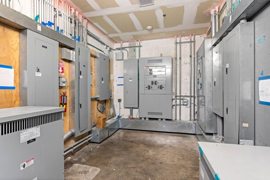 More Photos Of 5150 N State Road 7, North Lauderdale Refrigeration Cold Storage For Lease
