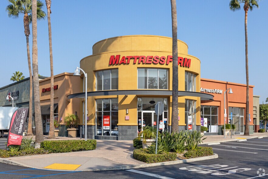 More Photos Of 11401-11489 South St, Cerritos Unknown For Lease