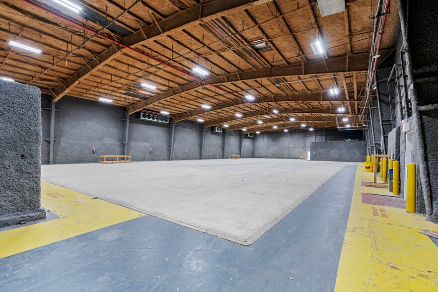 More Photos Of 4865 Arthur Kill Rd, Staten Island Warehouse For Sale