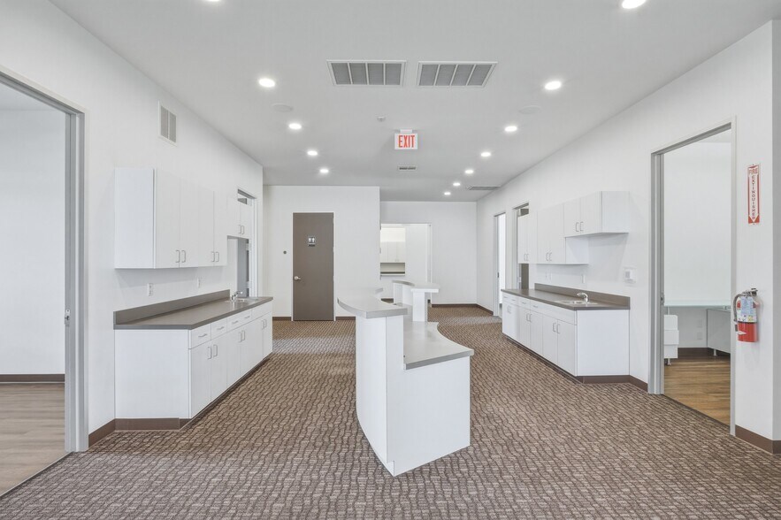 More Photos Of 12171 W Parmer Ln, Cedar Park Medical For Lease
