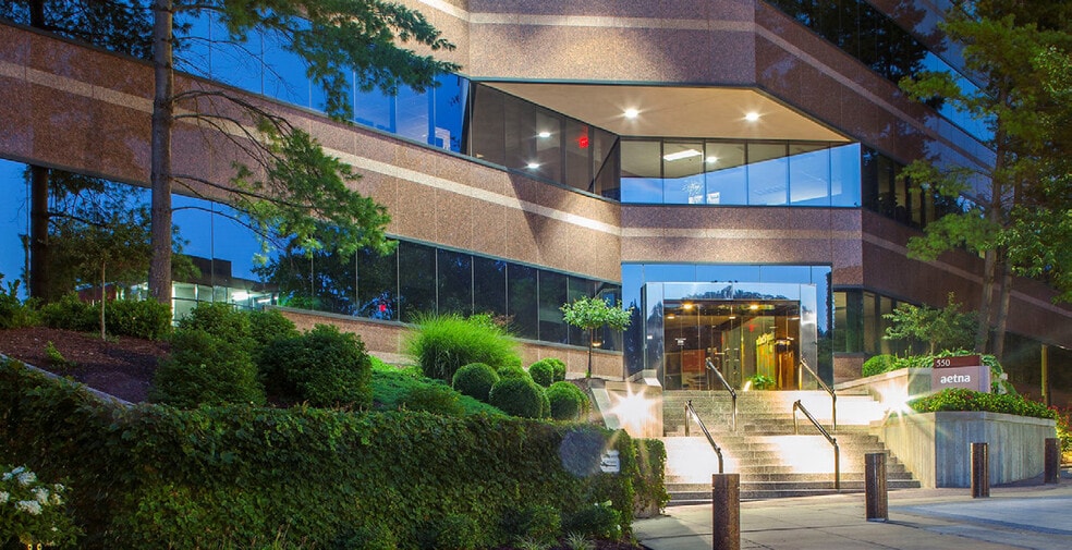 Primary Photo Of 520 Maryville Centre Dr, Town and Country Unknown For Lease