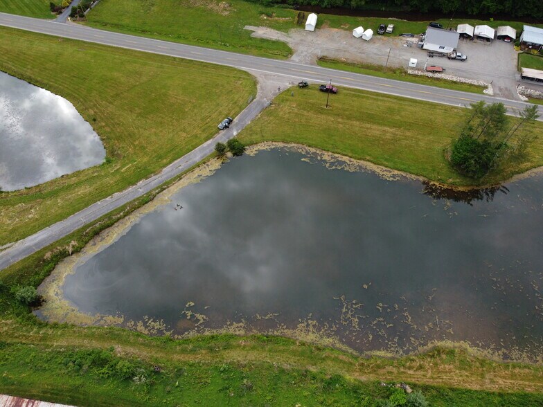 More Photos Of 6421 Highway 91 N, Laurel Bloomery Warehouse For Lease