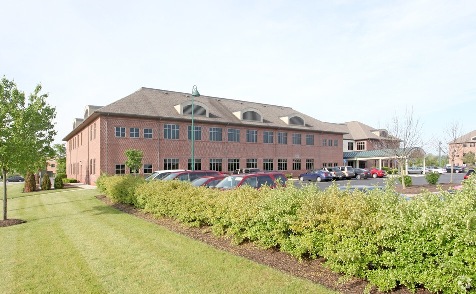 More Photos Of 484 County Line Rd W, Westerville Medical For Lease