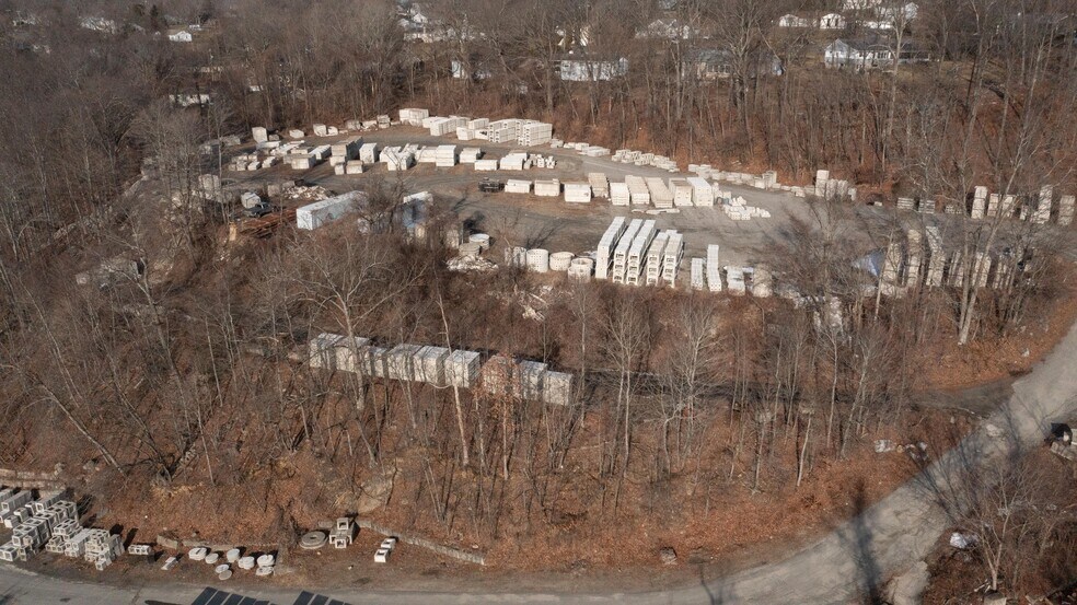 More Photos Of 41 Padanaram Rd, Danbury Manufacturing For Sale