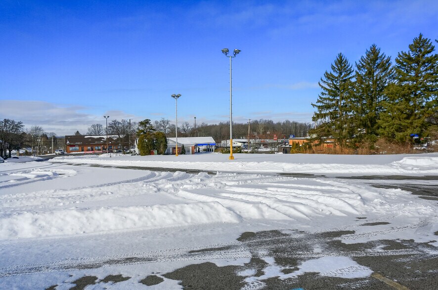 More Photos Of 3210 Wilmington Rd, New Castle Bowling Alley For Sale