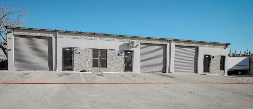 More Photos Of 5504-1 Bandera Rd, San Antonio Unknown For Lease