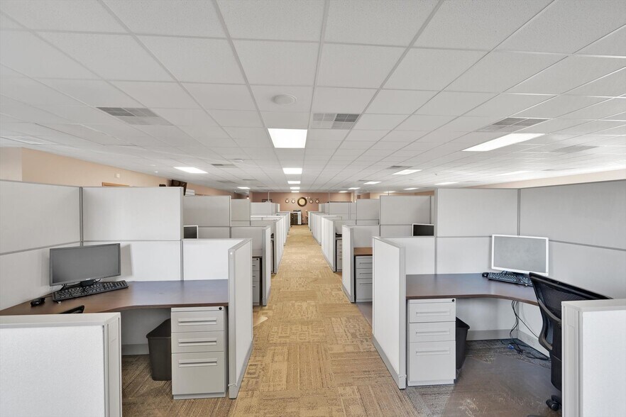 More Photos Of 200 Pine Brook Pl, Orwigsburg Medical For Lease