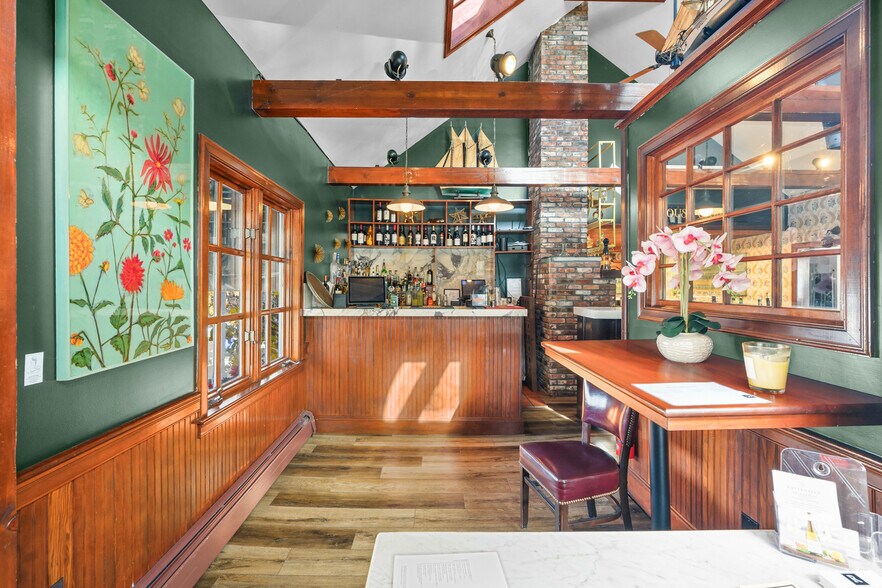 More Photos Of 488 South St, Hyannis Restaurant For Sale