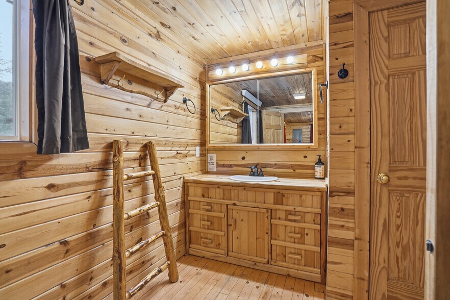 More Photos Of 21353 US HWY 385, Deadwood General Retail For Sale