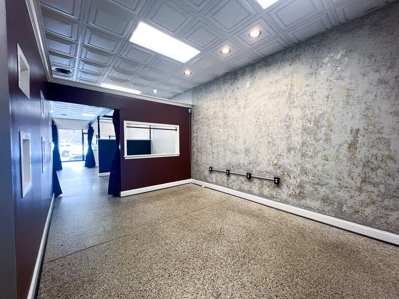 More Photos Of 711 N Person St, Raleigh Storefront For Sale