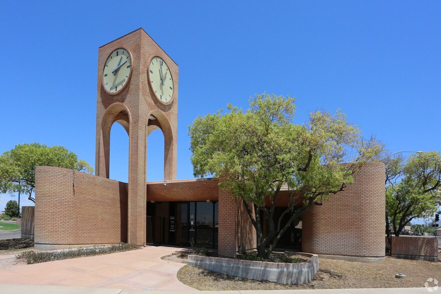 More Photos Of 6263 E Main St, Mesa Convenience Store For Sale