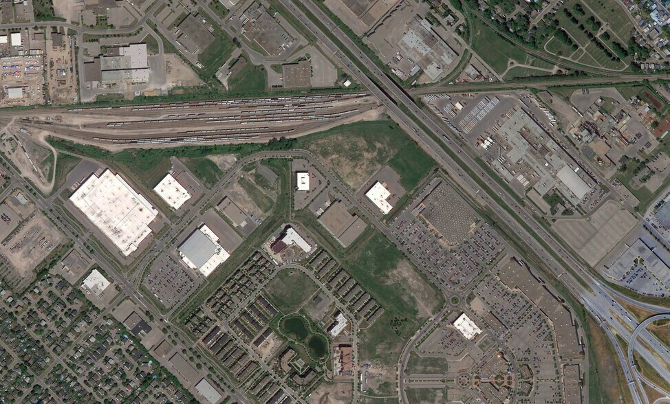 More Photos Of 3675 Av Des Grandes Tourelles, Boisbriand Industrial For Lease