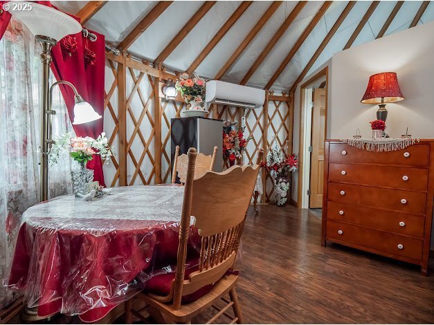 More Photos Of 87991 Territorial Rd, Veneta Hospitality For Sale