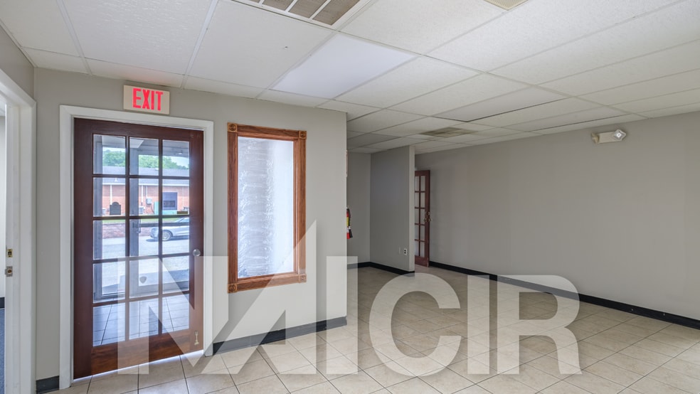 More Photos Of 2850 Lewisberry Rd, York Haven Warehouse For Lease