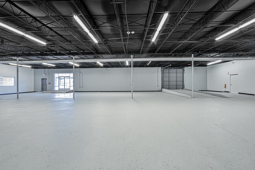 More Photos Of 102 S Shaver St, Pasadena Warehouse For Lease