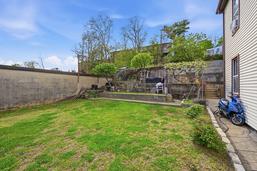 More Photos Of 775 Nepperhan Ave, Yonkers Multifamily For Sale