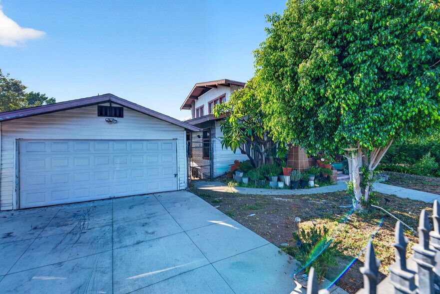 More Photos Of 523 N Lake St, Los Angeles Multifamily For Sale