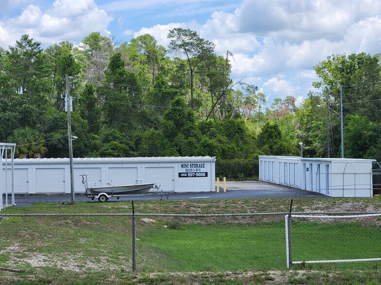 More Photos Of 8415 Cortez Blvd, Weeki Wachee Self Storage For Sale
