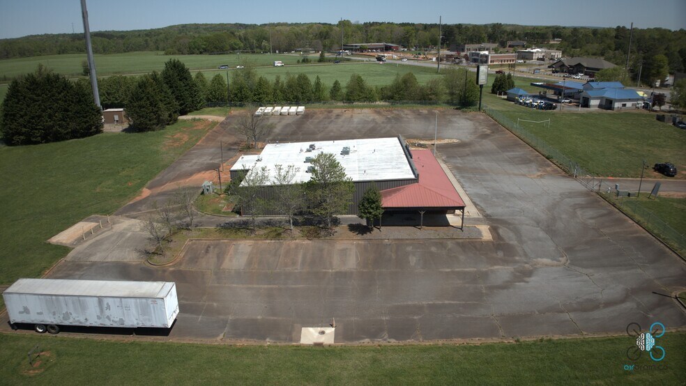 More Photos Of 3455 Keith Bridge Rd, Cumming Freestanding For Sale