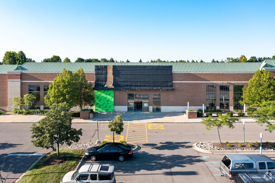 More Photos Of 3140 Lohr Rd, Ann Arbor Freestanding For Lease
