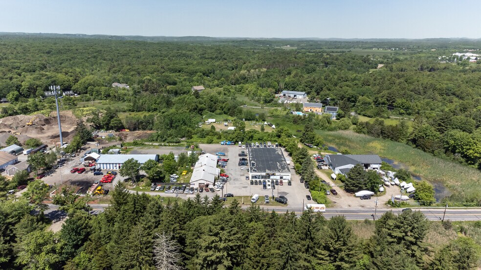 More Photos Of 86 Newburyport Tpke, Newbury Auto Dealership For Sale